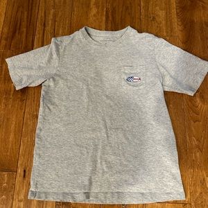 Boys like new Vineyard Vines t shirt size 12-14